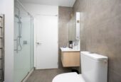 Double Grammar school zone, 53m2 Freehold 2 beds (1bed + 1 flexi room) 1 bath apartment, 0.9 km to Auckland Girls’ Grammar School, 1.7 km to Auckland Grammar, 1407 438 Queen Street, City Centre, Auckland