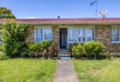 Once in 40 years, Current CV: $1,850,000, zoned for T/H’s and or Apartments, 4 x brick 2-bedroom units on 766m2 , each unit rented $390 per week, 25 Point England Road, Point England, Auckland