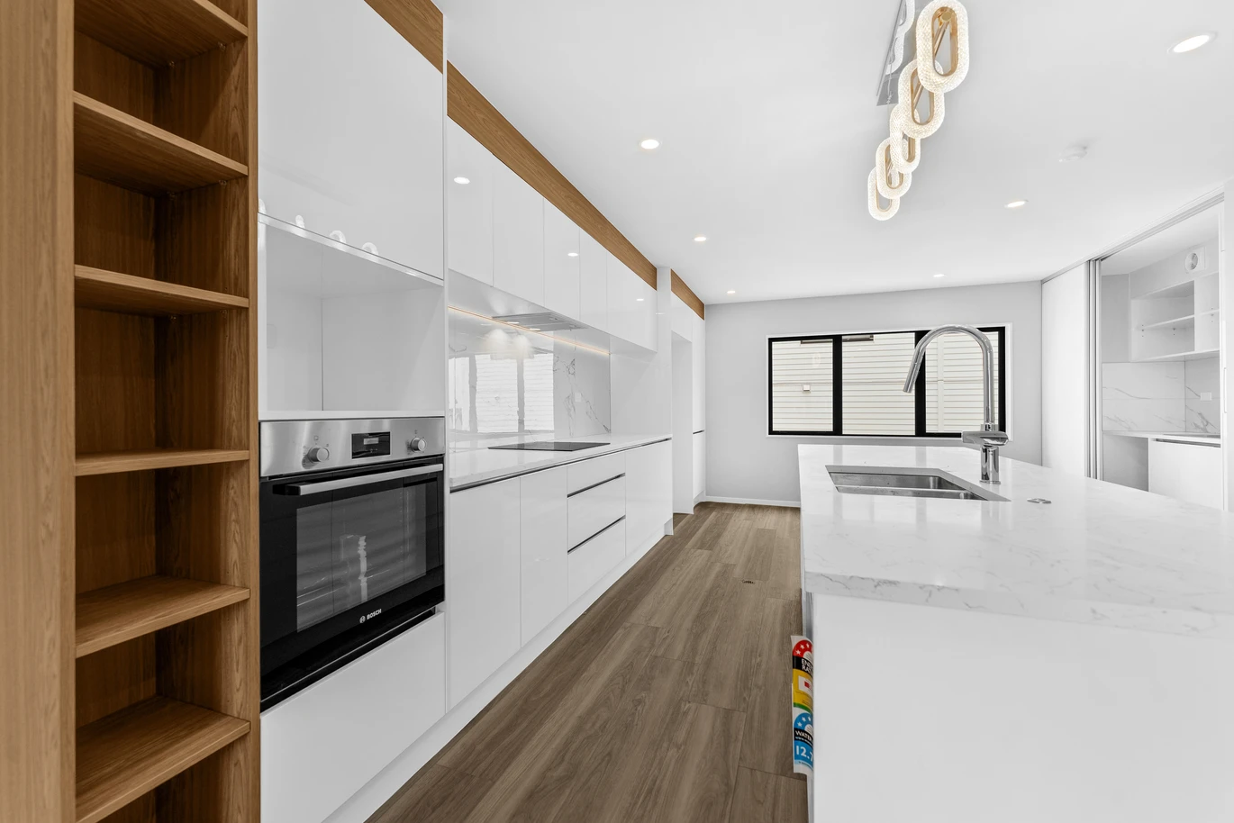 Brandnew freehold 3 beds 3.5 baths home with 3 ensuites and garage, walks to Highland Park Shopping Centre,, zoned for Howick Primary, Howick Intermediate, and Pakuranga College, 4/24 (Lot 6) Aberfeldy Avenue , Highland Park, Auckland
