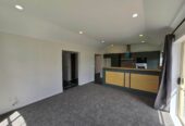 For rent, GARAGE NOT INCLUDED, Refreshed 3 Beds 2 baths house, available now, 116 Burswood Drive, Burswood, Auckland