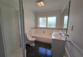 For rent, GARAGE NOT INCLUDED, Refreshed 3 Beds 2 baths house, available now, 116 Burswood Drive, Burswood, Auckland