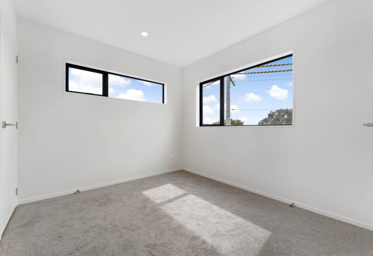 Urgent Sale! Present Any Offer, Lot6-8, 2 beds asking $560,000 each, Lots 1–3, brandnew 3 beds 2 baths with garage, brandnew 2 beds 1.5 baths with car park, walks to schools, Henderson Shopping Complex, 0.4 km to Henderson School, 1.1 km to Henderson High School, 1.6 km to Rangeview Intermediate, 1-9/300 Great North Road, Henderson, Auckland