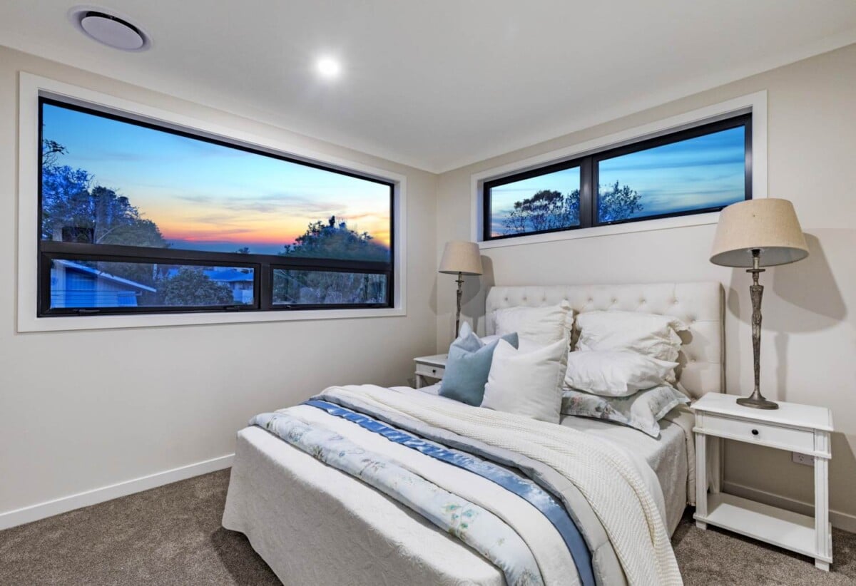 10-Year Master Build Guarantee, move-in ready, Brand-new, freehold, standalone 4 beds house on 231m2 section, Double Westlake school zones, 42D Gordon Avenue, Milford, Auckland