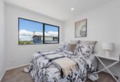 Double Westlake school zone, Brandnew freehold 4 beds 2.5 baths home with garage, close to schools, shopping centres, beach, motorway access, 0.2 km to Forrest Hill School and Westlake Boys’ High School, 0.9 km to Westlake Girls’ High School, 67D Forrest Hill Road, Milford, Auckland