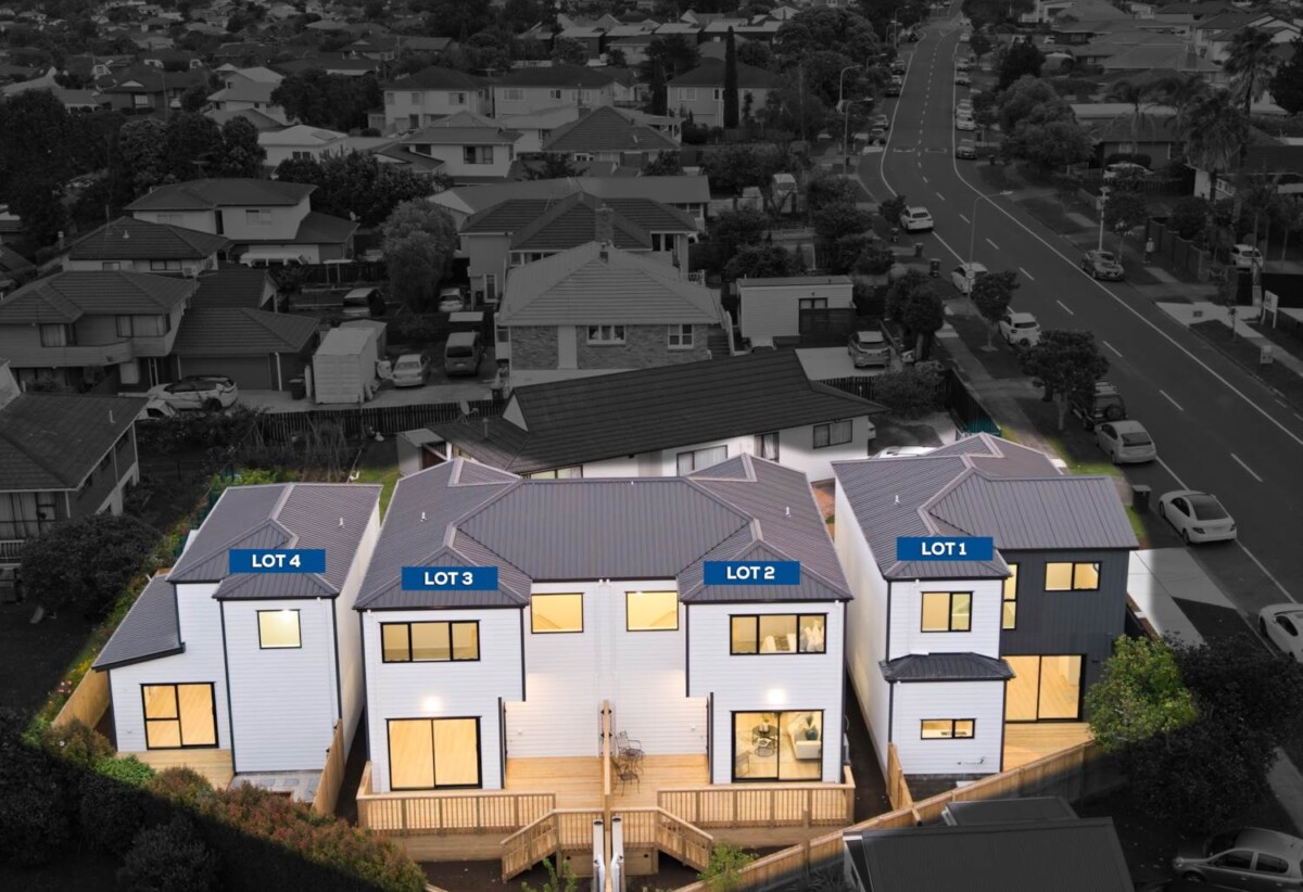 Brandnew freehold 3 beds 2 baths home, 0.3 km to Howick Intermediate, 0.6 km to Howick Primary School, 1.5 km to Pakuranga College, Lot 4, 8 Bradbury Road, Highland Park, Auckland