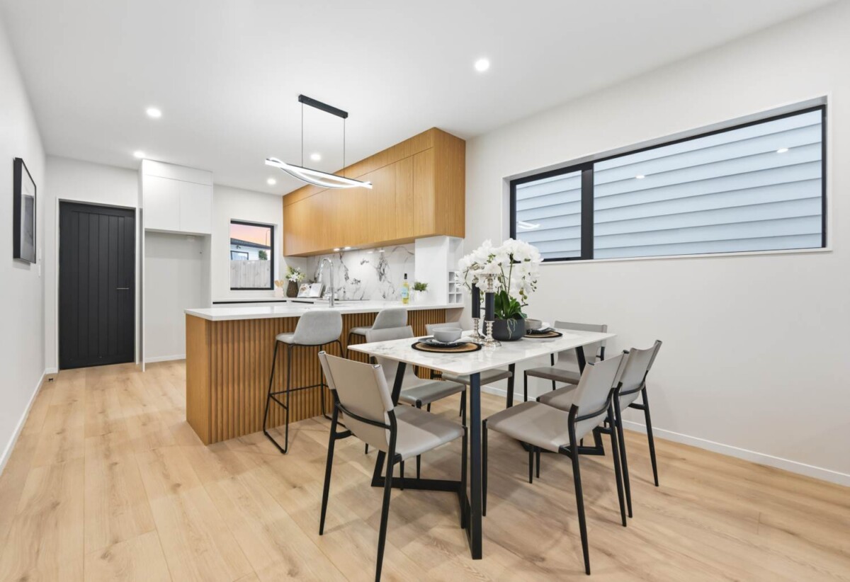 Brandnew freehold 3 beds 2 baths home, 0.3 km to Howick Intermediate, 0.6 km to Howick Primary School, 1.5 km to Pakuranga College, Lot 4, 8 Bradbury Road, Highland Park, Auckland