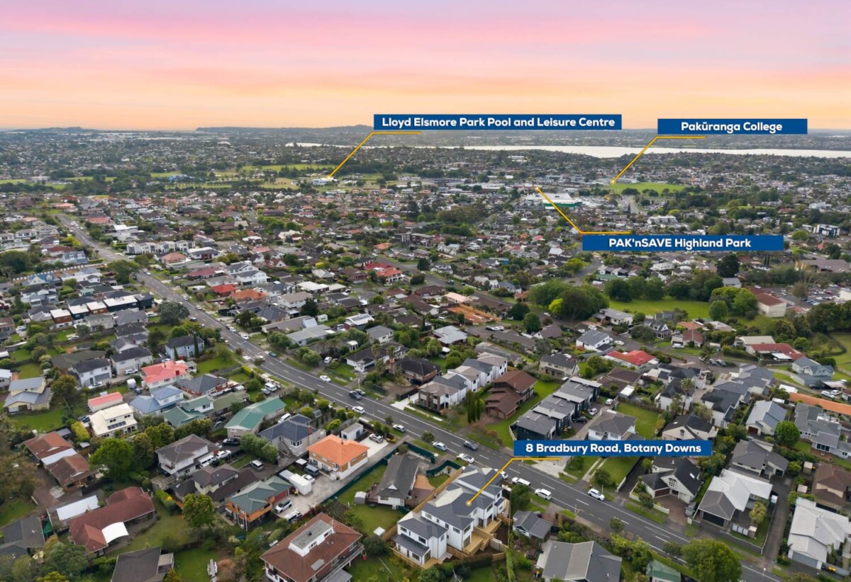 Brandnew freehold 3 beds + large study 2.5 baths home with garage, 0.3 km to Howick Intermediate, 0.6 km to Howick Primary School, 1.5 km to Pakuranga College, Lot 1, 8 Bradbury Road, Highland Park, Auckland