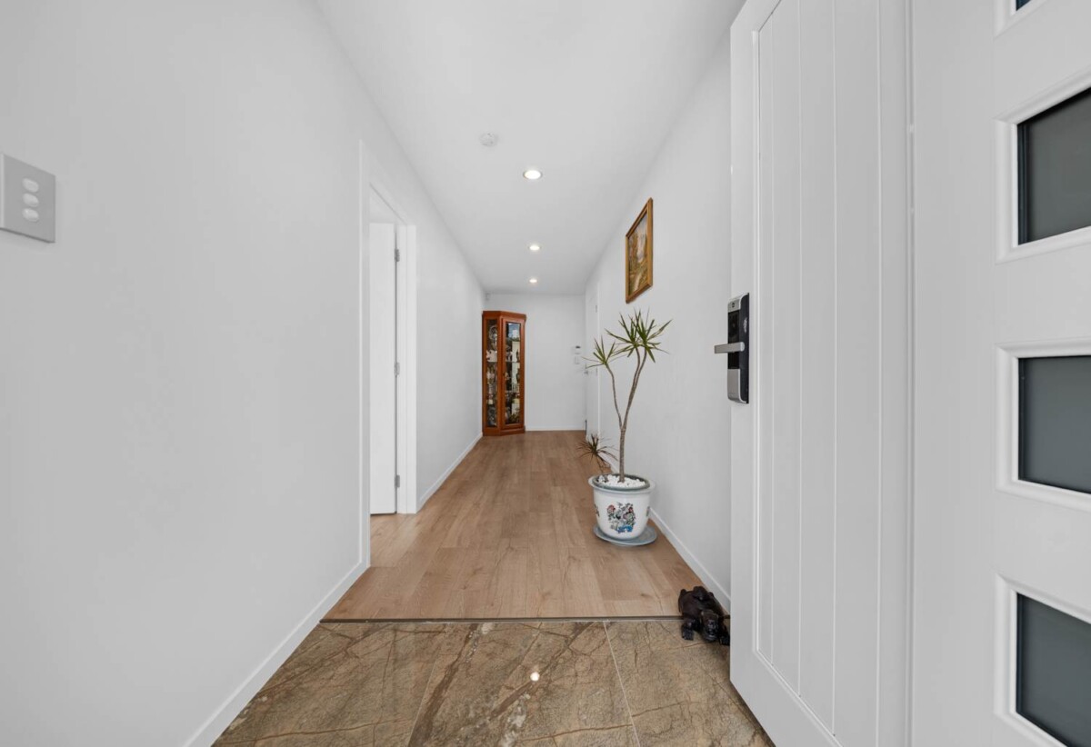 First time in the market since it was custom-built 7 years ago, 288m2 5 beds 3.5 baths house on 463m2 section, 1.3 km to Kelvin Road School, 1.9 km to Papakura Intermediate, 2 km to Papakura High School, 110 Keri Vista Rise, Papakura, Auckland