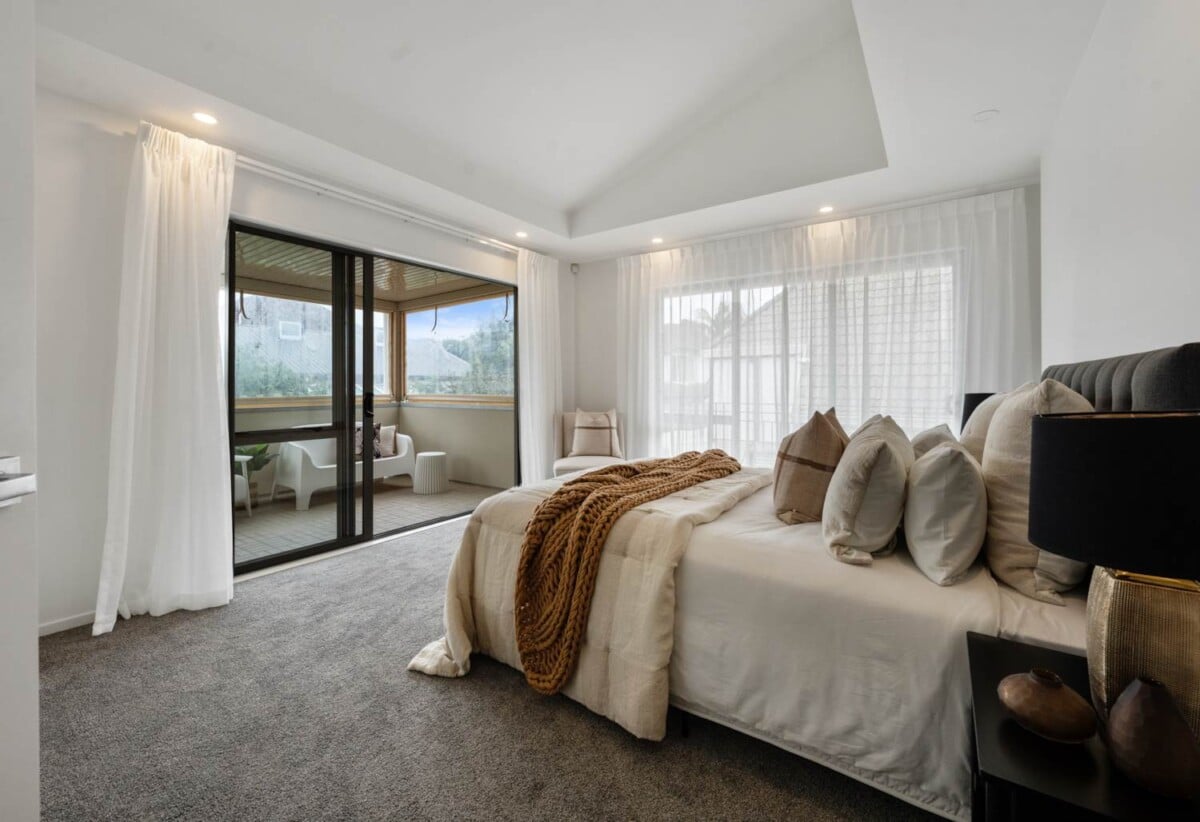 Auckland Grammar and Epsom Girls’ Grammar School zone, 5 beds 3.5 baths home with double garage, 0.3 km to Epsom Girls’ Grammar School, 1.1 km to Auckland Grammar, 22F Owens Road, Epsom, Auckland