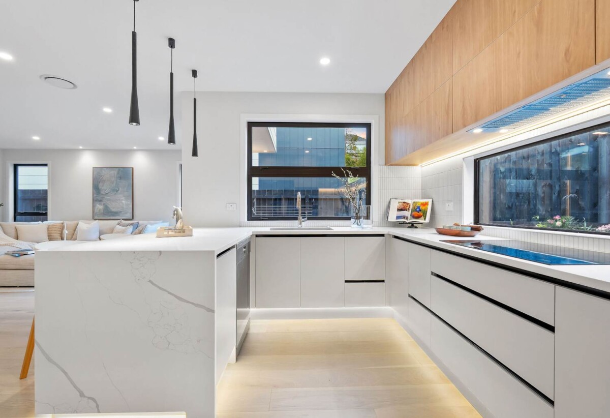 10-Year Master Build Guarantee, move-in ready, Brand-new, freehold, standalone 4 beds house on 231m2 section, Double Westlake school zones, 42D Gordon Avenue, Milford, Auckland