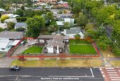5 beds 2 baths house near Lawson Park, close to the New Lynn shopping center, 0.4 km to New Lynn School, 27 Seabrook Avenue, New Lynn, Auckland