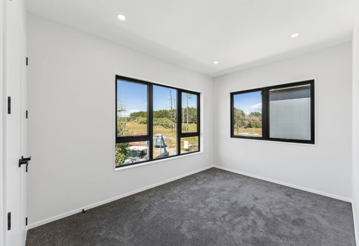 10-Year Master Build Guarantee , Brandnew 4 beds 2.5 baths home with 2 car parks, 0.6 km to Ngakoroa School, 2.9 km to Rosehill College, 20 Waimarie Drive, Karaka, Auckland