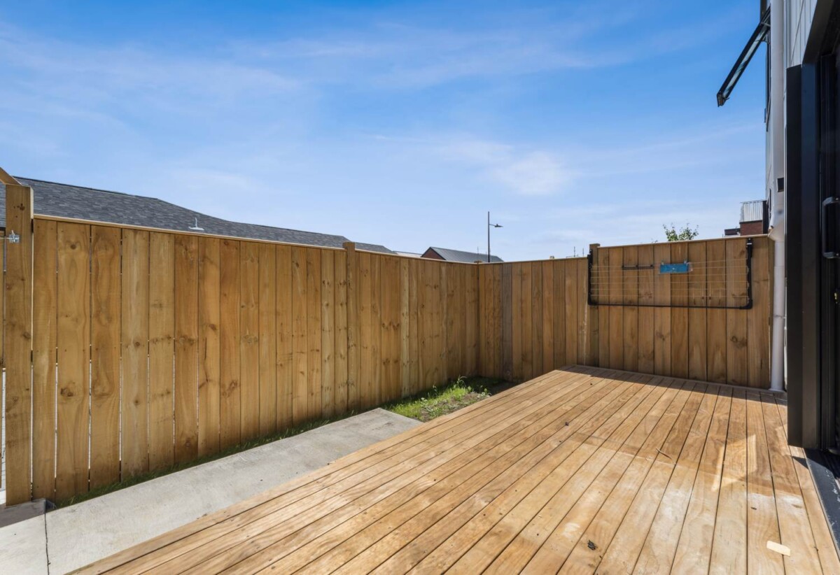 10-Year Master Build Guarantee , Brandnew 4 beds 2.5 baths home with 2 car parks, 0.6 km to Ngakoroa School, 2.9 km to Rosehill College, 20 Waimarie Drive, Karaka, Auckland