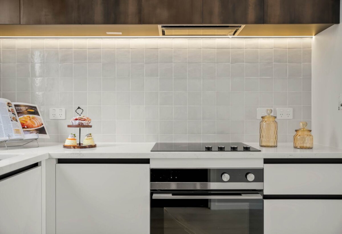 Motivated developer, move-in ready, Built by Jennian Homes with 10-Year Master Build Guarantee, Brandnew freehold 3 bed 2.5 baths home with garage, 0.7 km to Long Bay School, 10C Clensmore Place, Torbay, Auckland
