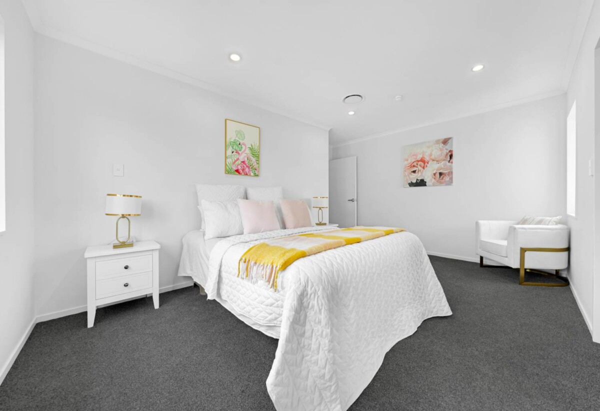 Brandnew 7 beds 5.5 baths house on 359m2 section, with 2 beds granny, 0.5 km to Mangapikopiko School, 1.6 km to Rosehill Intermediate, 1.8 km to Rosehill College, 7 Pineview Drive, Karaka, Auckland