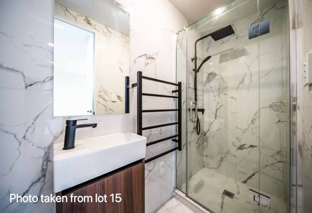 move-in ready, Brandnew 3 beds + study 2 baths 1 car park home on 112m2 section, 0.7 km to Elm Park School, 1.3 km to Pakuranga College, 1.6 km to Farm Cove Intermediate, 18/85 Cascades Road, Pakuranga Heights, Auckland