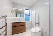 Urgent Sale – Make an Offer, standalone 3 beds 2 baths house with garage, 0.5 km to Kauri Flats School, 0.9 km to Cosgrove School, 1.7 km to Papakura High School, 25 John Gray Street, Papakura, Auckland
