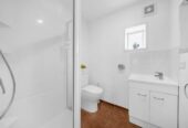 4 beds 2 baths house on 489m2 section, with 1 bed 1 baths granny and 2 flexi rooms, 0.4 km to Elm Park School, 0.8 km to Riverhills School, 1.5 km to Pakuranga Intermediate, 2 La Trobe Street, Pakuranga Heights, Auckland