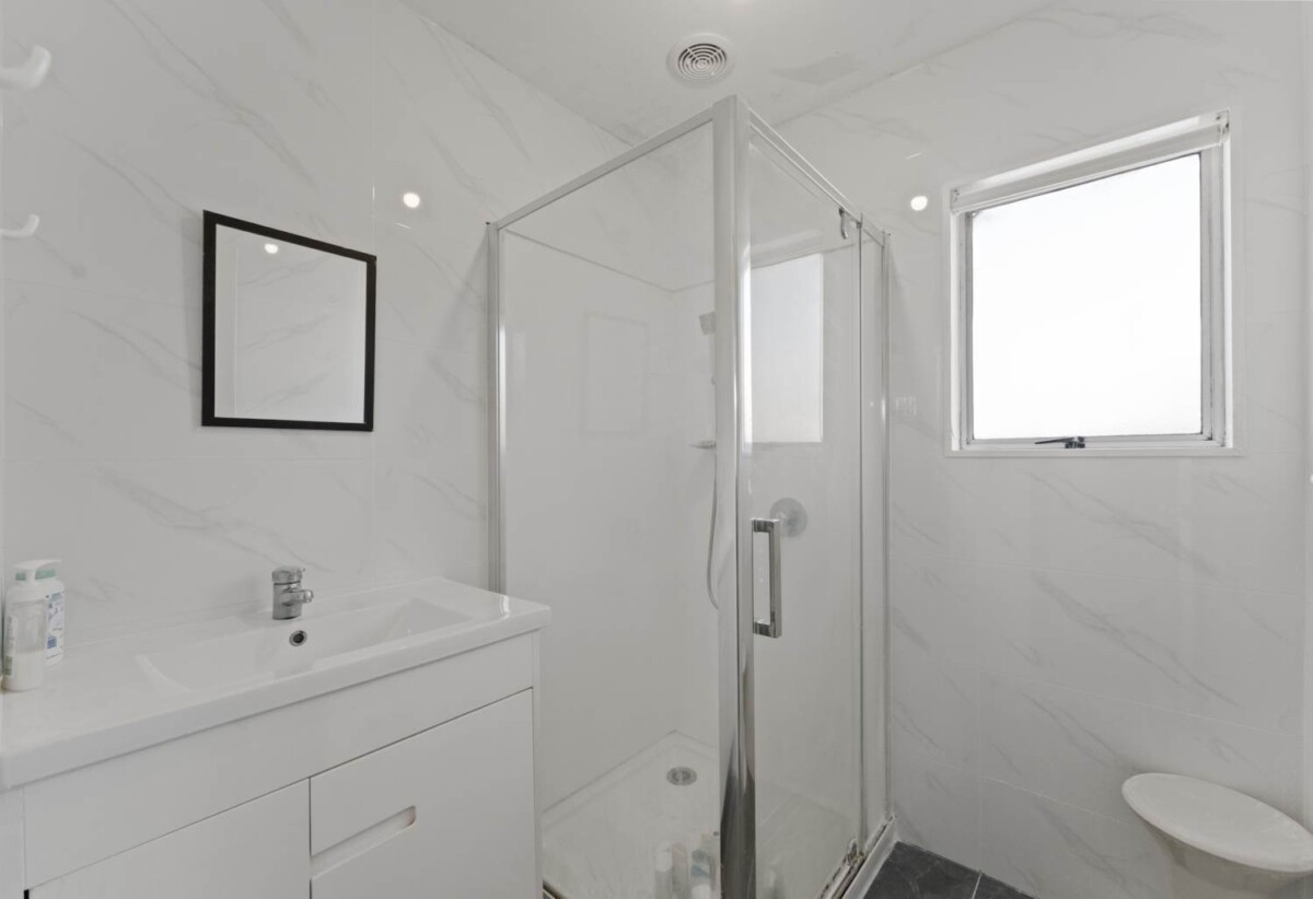 Motivated owners downsizing, 3 beds 2 baths house on 577m2 section, with huge storage/rumpus area, 0.2 km to Bruce McLaren Intermediate School, 0.8 km to Henderson South School, 1.4 km to Henderson High School, 17 Hindmarsh Street, Henderson, Auckland