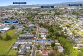First time offered for sale in over 20 years, 3 beds house on 883m2 section, 0.2 km to Pomaria Road School, 0.9 km to Waitakere College and Henderson Intermediate, 26 Kingdale Road, Henderson, Auckland