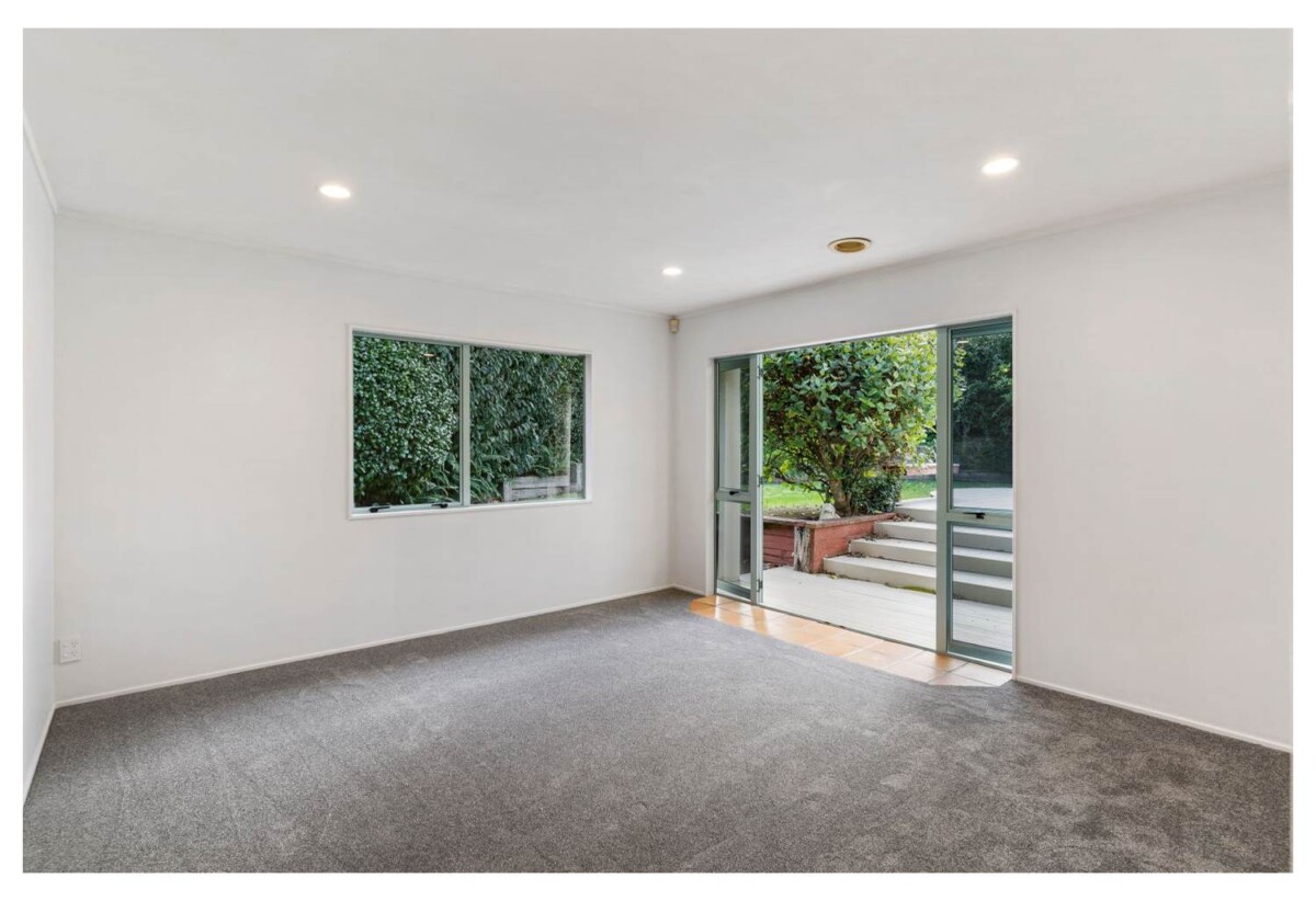 4 beds 2 baths house on 818m2 section, Mixed Housing URBAN Zone on both PC 78 & PC 120, Easy walk to the fantastic beach, Close to Silverdale retail centre, 0.2 km to Red Beach School, 1 Halldene Terrace, Red Beach, Auckland