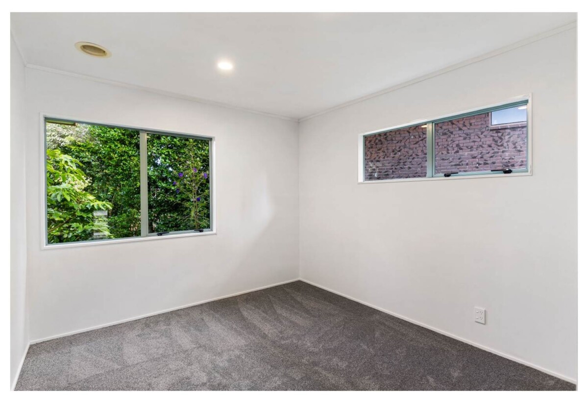 4 beds 2 baths house on 818m2 section, Mixed Housing URBAN Zone on both PC 78 & PC 120, Easy walk to the fantastic beach, Close to Silverdale retail centre, 0.2 km to Red Beach School, 1 Halldene Terrace, Red Beach, Auckland