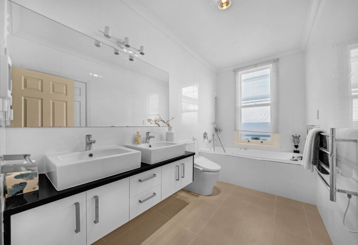 First time on the market in over 25 years, vendors have moved to a retirement village, 413m2 8 beds 5 baths house on 819m2 section, 0.5 km to Willowbank School (Howick), 1.3 km to Botany Downs Secondary College, 57C Point View Drive, East Tamaki Heights, Auckland