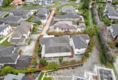 First time on the market in over 25 years, vendors have moved to a retirement village, 413m2 8 beds 5 baths house on 819m2 section, 0.5 km to Willowbank School (Howick), 1.3 km to Botany Downs Secondary College, 57C Point View Drive, East Tamaki Heights, Auckland