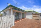90m2 standalone 2 beds 1 bath home with garage, close to Panmure Town Centre, the Panmure Interchange, 0.2 km to Panmure Bridge School, 50B Kings Road, Panmure, Auckland