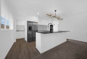 2 kitchens, 4 beds 2.5 baths house on 510m2 section, 0.8 km to Tuakau School, 1.4 km to Tuakau College, 48 Rapana Drive, Tuakau
