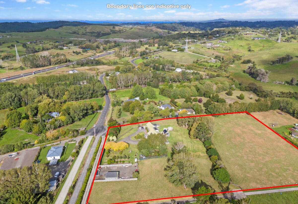 Future Urban Zone, 335m2 4 beds 3.5 baths house on 2.366ha section, 2.5 km to Dairy Flat School, 8.3 km to Orewa College, 143 Top Road, Dairy Flat, Auckland