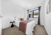 5 beds 3 baths house with double garage on 373m2 section, close to shops, school, motorway access, 0.5 km to Hingaia Peninsula School, 1.7 km to Rosehill Intermediate, 1.8 km to Rosehill College, 8 Lusitano Drive, Karaka, Auckland