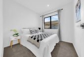 5 beds 3 baths house with double garage on 373m2 section, close to shops, school, motorway access, 0.5 km to Hingaia Peninsula School, 1.7 km to Rosehill Intermediate, 1.8 km to Rosehill College, 8 Lusitano Drive, Karaka, Auckland