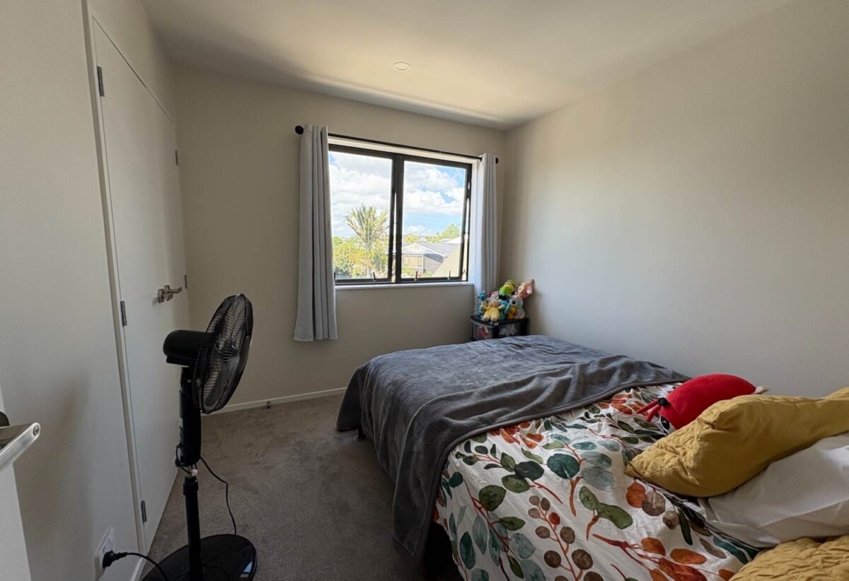 For rent,near-new 4 beds 2 baths house with garage, available 28th February, 29A Rotoiti Avenue, Pakuranga Heights, Auckland
