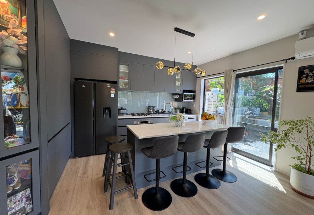 For rent,near-new 4 beds 2 baths house with garage, available 28th February, 29A Rotoiti Avenue, Pakuranga Heights, Auckland