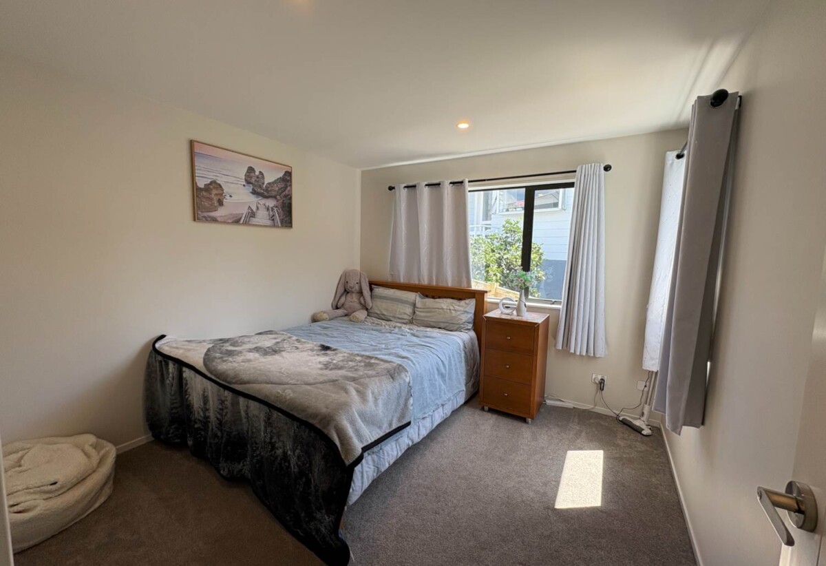 For rent,near-new 4 beds 2 baths house with garage, available 28th February, 29A Rotoiti Avenue, Pakuranga Heights, Auckland