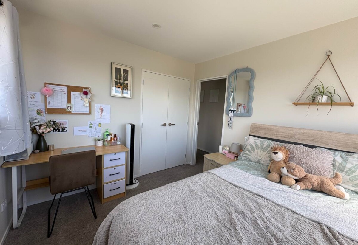 For rent,near-new 4 beds 2 baths house with garage, available 28th February, 29A Rotoiti Avenue, Pakuranga Heights, Auckland