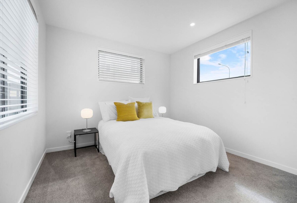 Rangi Zone, 3 beds + big study room 2 baths house on 341m2 section, 0.9 km to Pinehill School (Browns Bay), 1.3 km to Rangitoto College and Northcross Intermediate, 1A Greville Road, Pinehill, Auckland