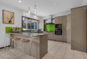 6 beds 3 baths house on 806m2 section, Botany Town Centre is just minutes away, 1 km to Botany Downs Secondary College, 1.7 km to Point View School, 19 Skye Road, East Tamaki Heights, Auckland