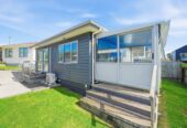 First time on the market in 31 years, 2 houses (3 beds house + 2 beds house) on 664m2section, walks to Highland Park shopping centre, 0.7 km to Pakuranga College, 0.8 km to Howick Primary School, 0.9 km to Howick Intermediate, 35 Aberfeldy Avenue, Highland Park, Auckland