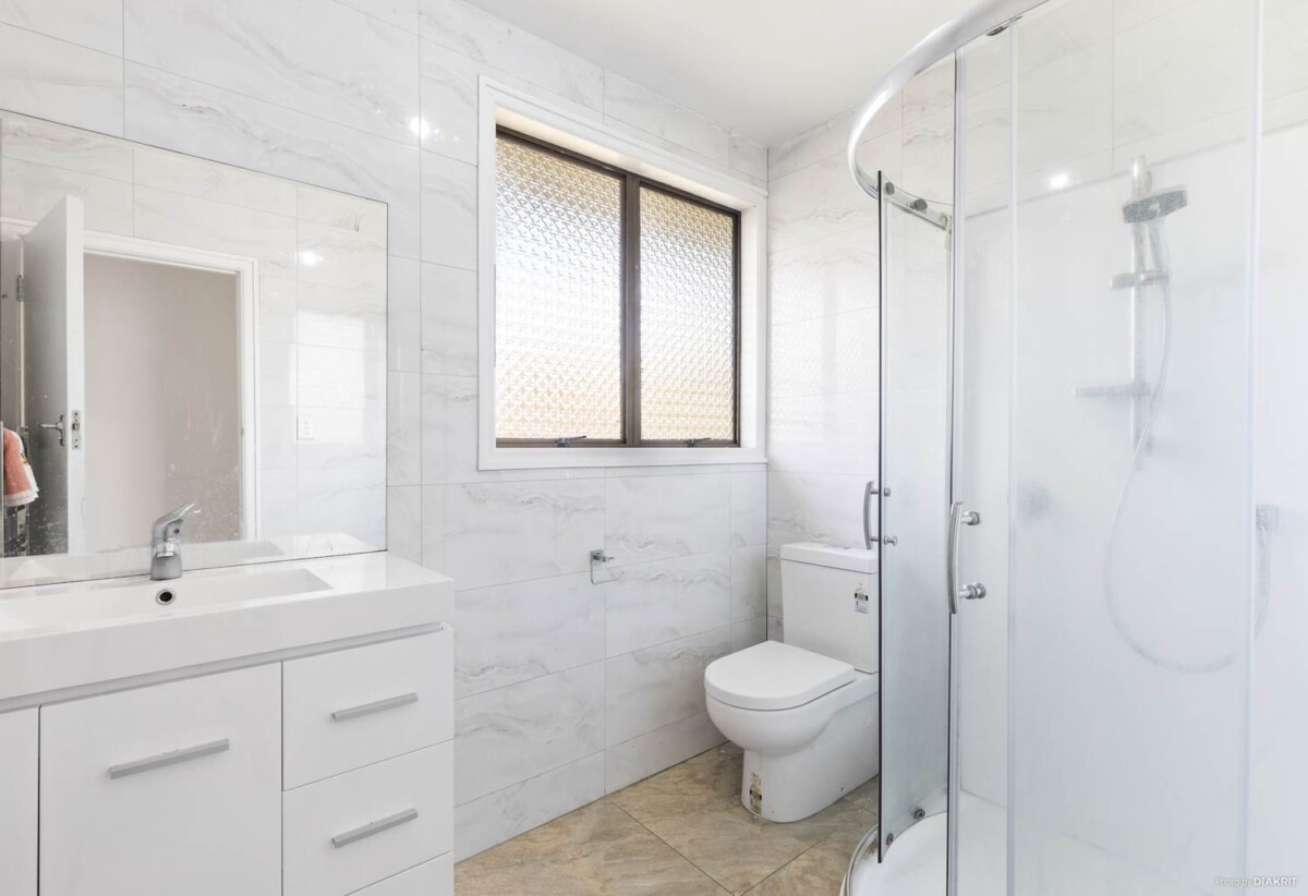 Move-in ready, 3beds 2 baths house on 607m2 section, close to local reserve and playground, with the shops at Stoddard Road and LynnMall, motorway access, 0.3 km to New Windsor School, 30 Westminster Street, New Windsor, Auckland