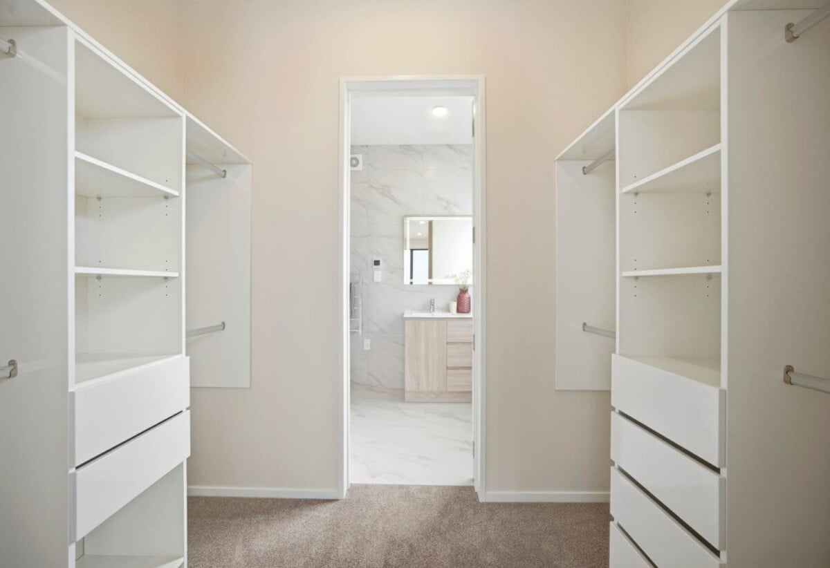 Double Westlake school zone, Brandnew standalone 4 beds 3.5 baths home with garage, walking distance of the Sunnynook Shopping Centre , 0.4 km to Sunnynook School, 68B Sunnynook Road, Forrest Hill, Auckland