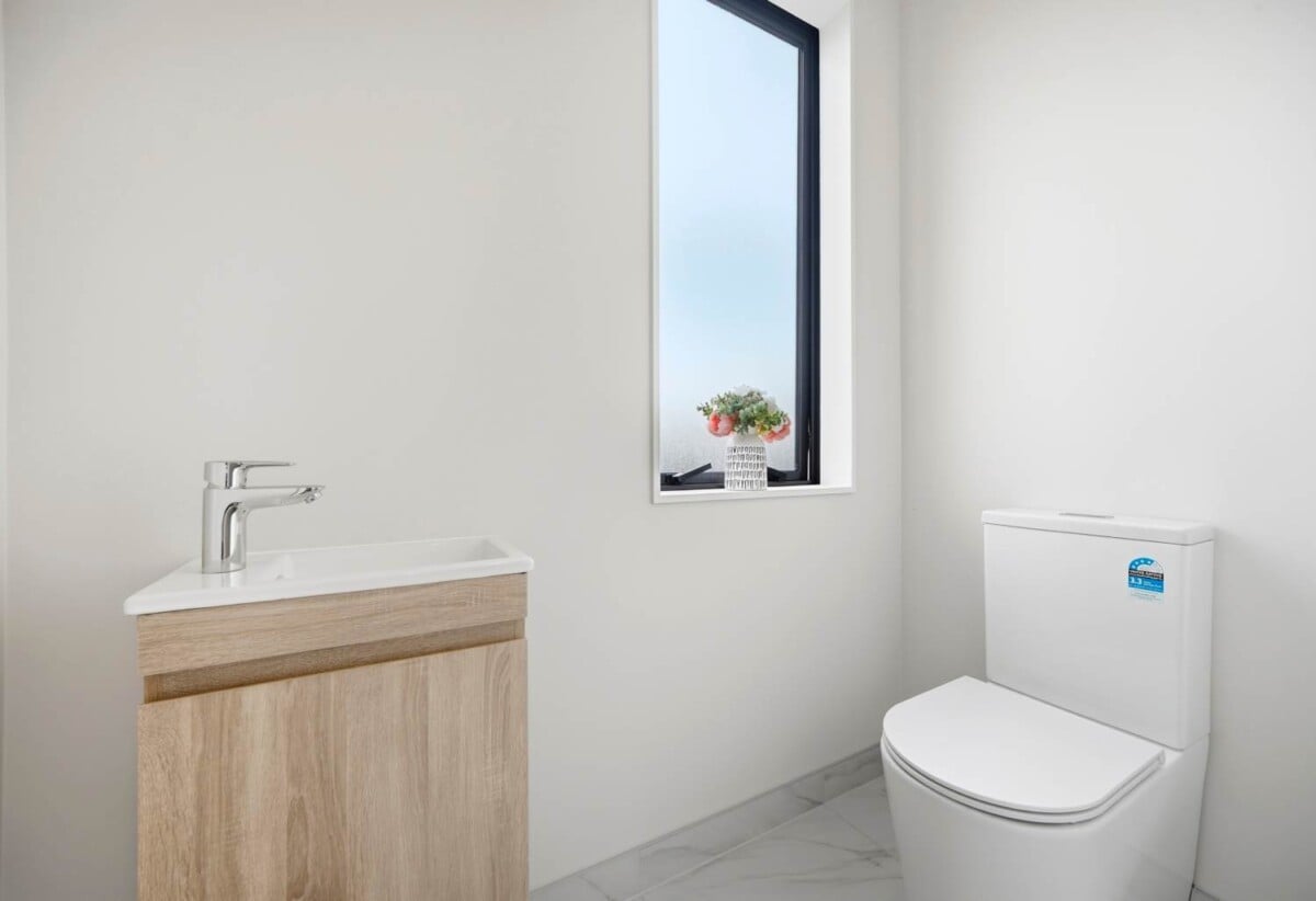 Double Westlake school zone, Brandnew standalone 4 beds 3.5 baths home with garage, walking distance of the Sunnynook Shopping Centre , 0.4 km to Sunnynook School, 68B Sunnynook Road, Forrest Hill, Auckland