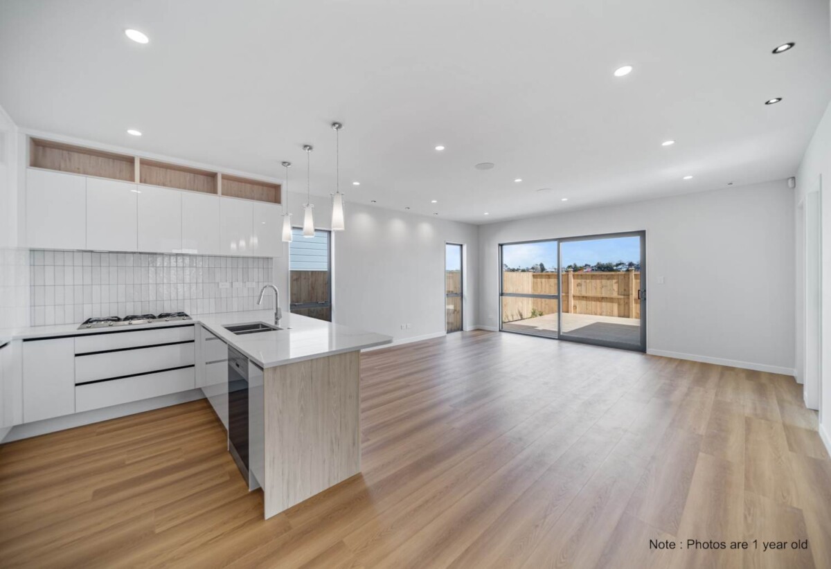 4 beds 2 baths house with double garage on 292m2 section, 0.6 km to Opaheke School, 1.1 km to v and Rosehill Intermediate, 1.5 km to Papakura Intermediate, 1.8 km to Papakura High School, 51 Bannockburn Road, Papakura, Auckland