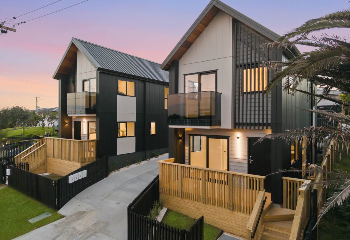 Brandnew freehold 3 beds 2.5 baths home with car park, 0.3 km to Sylvia Park School, Lot 3/2 Bean Place, Mt Wellington, Auckland