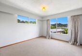 3 beds house on 1040m2 section, a Standalone garage with a brand-new roof, Handy to coastal walkways, parks, and local cafés, close to schools Haven ferry terminal, 0.8 km to Beach Haven School, 1.6 km to Birkdale Intermediate School, 39 Gazelle Avenue, Beach Haven, Auckland