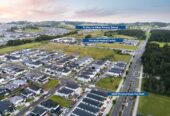 10-Year Master Build Guarantee, 3 LEGAL kitchens, 7 beds 5.5 baths house with 2 beds granny and double garage, 0.5 km to Te Uho o Te Nikau Primary School , 0.6 km to Ormiston Junior College, 0.7 km to Ormiston Senior College, 219B & 1/219B Murphys Road, Flat Bush, Auckland