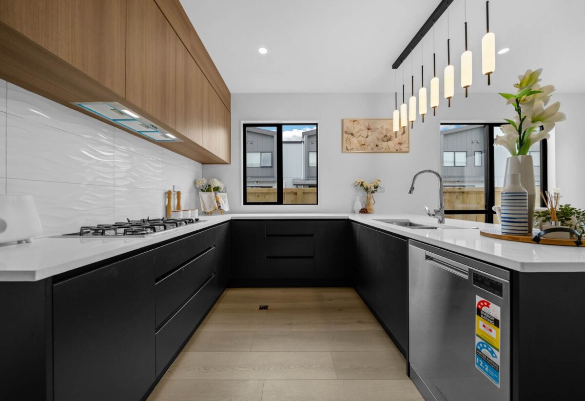 3 beds 2.5 baths home with Reserve Views on 141m2 section, 0.6 km to Cosgrove School, 1.4 km to Papakura High School, 1.8 km to Papakura Intermediate, 4 Roku Place, Papakura, Auckland