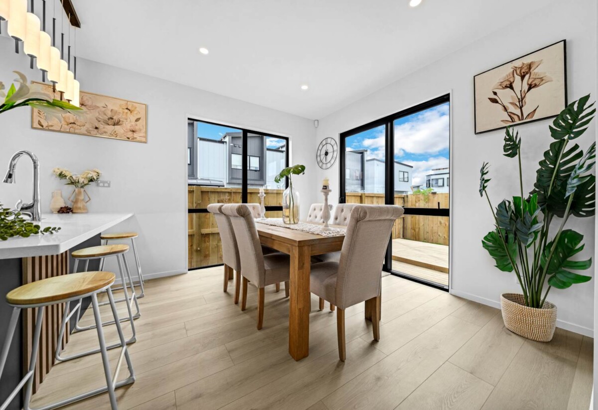 3 beds 2.5 baths home with Reserve Views on 141m2 section, 0.6 km to Cosgrove School, 1.4 km to Papakura High School, 1.8 km to Papakura Intermediate, 4 Roku Place, Papakura, Auckland