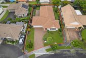 First Time on the Market in 29 years, Held and lovingly cared for by one owner since new, Brick and tile 4 beds 2 baths house on 670m2 section, close to schools, shopping centre, golf club, 7 Casabella Court, Northpark, Auckland